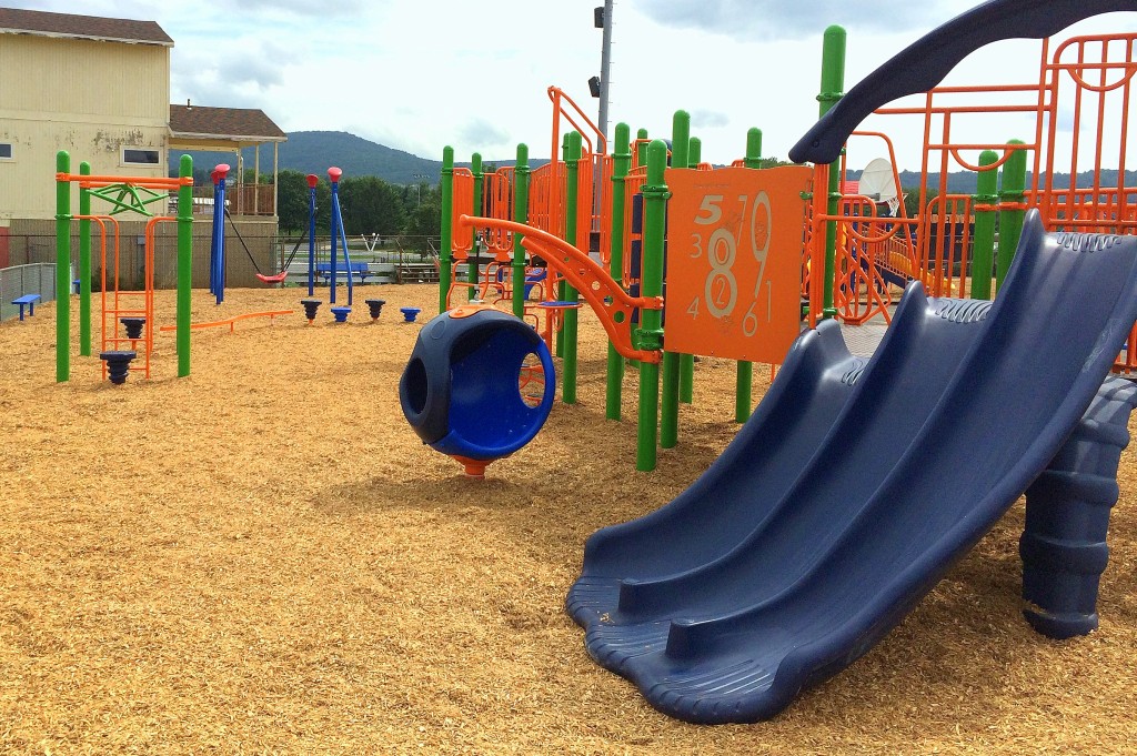 Middletown Elementary School Playworld Systems inclusive playground